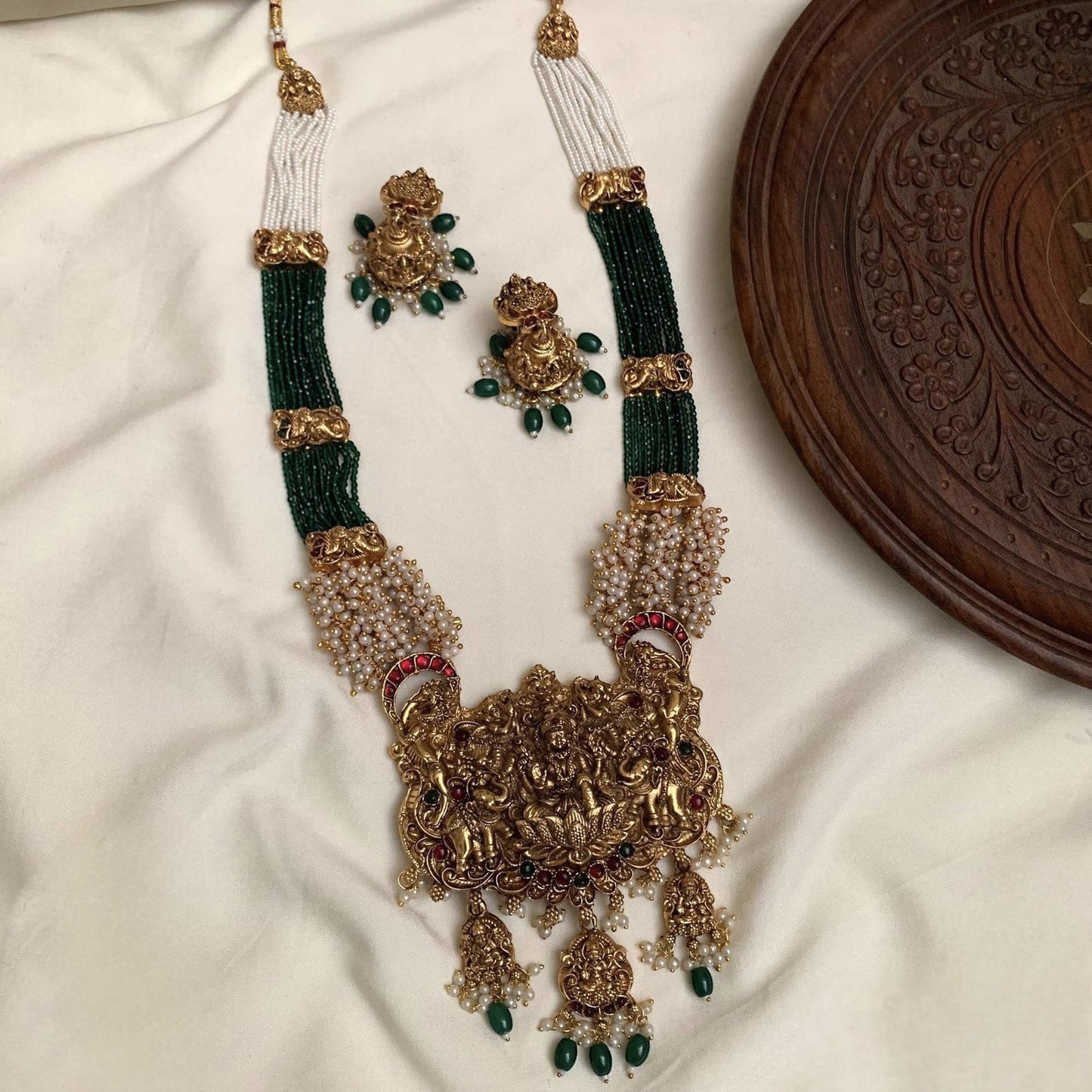 Long Lakshmi Nagas Haram
