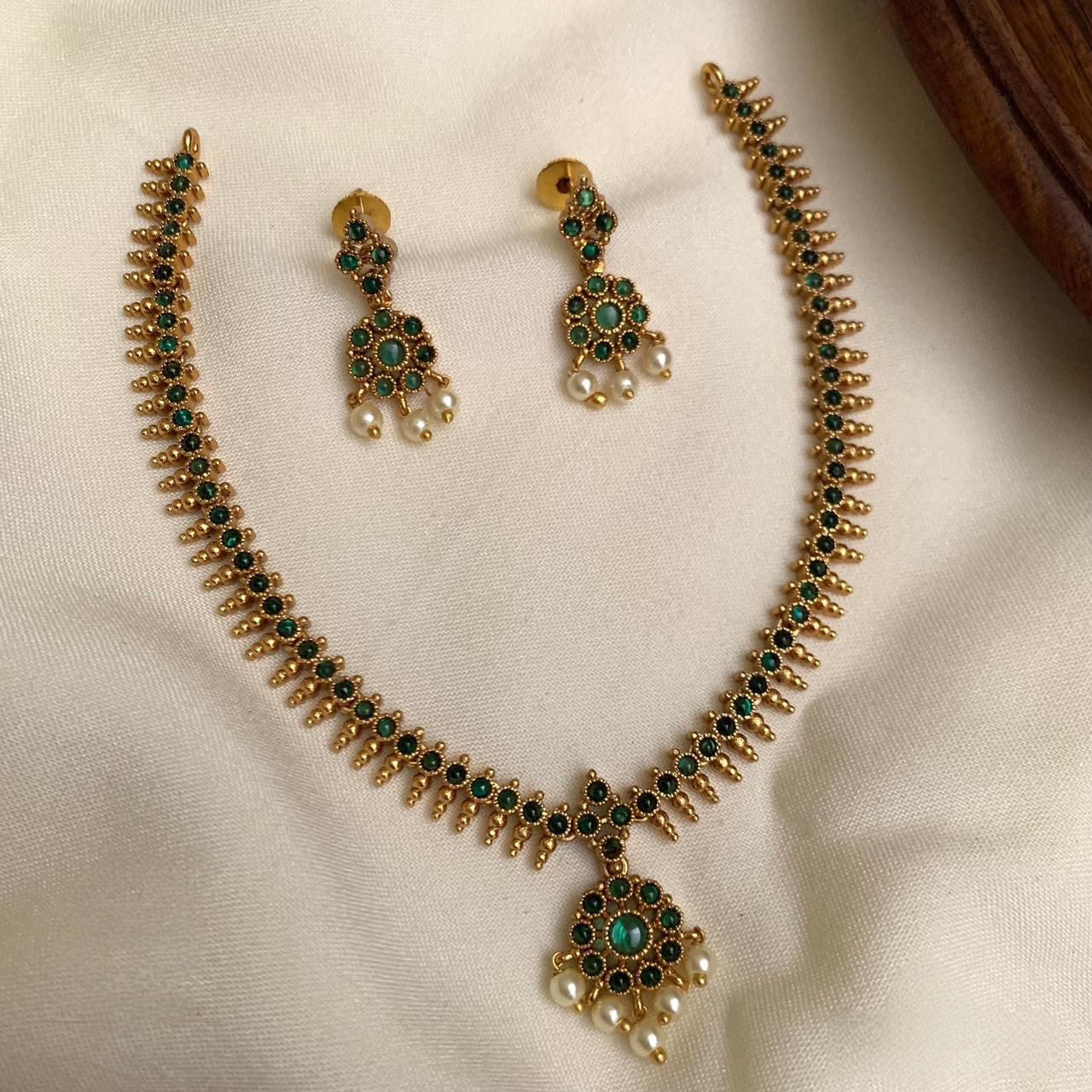 Kemp Stone Attigai Necklace