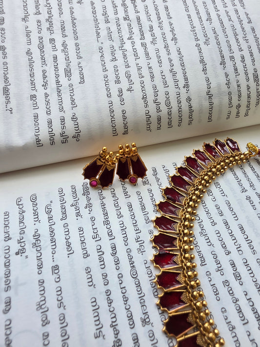 Maroon Palakka Necklace