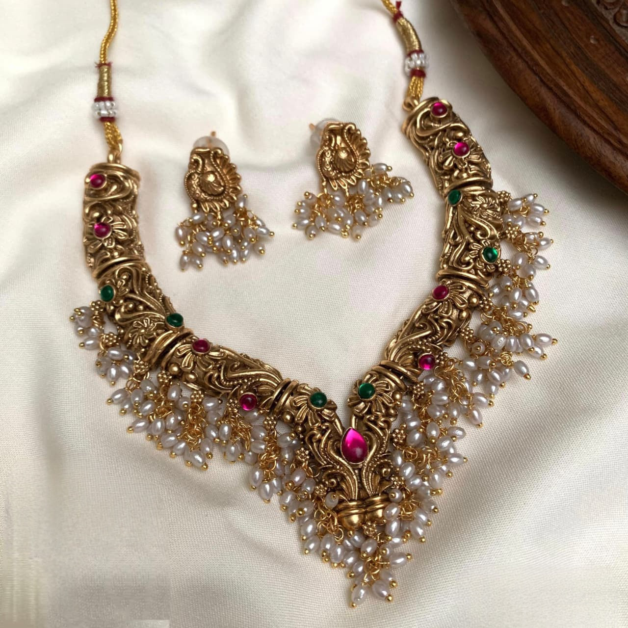 Kante Necklace