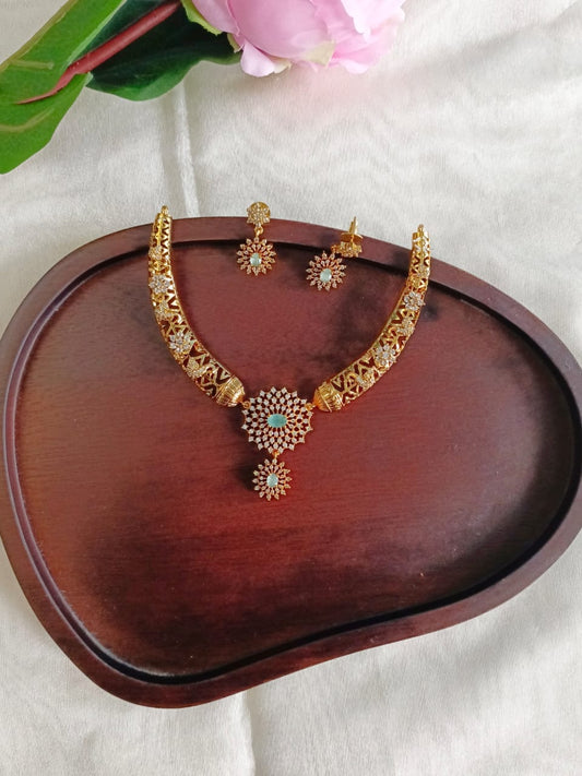 Floral Necklace Set