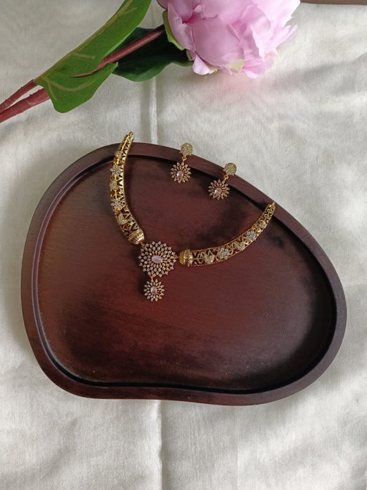 Floral Necklace Set