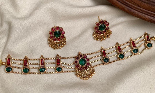 Flower choker