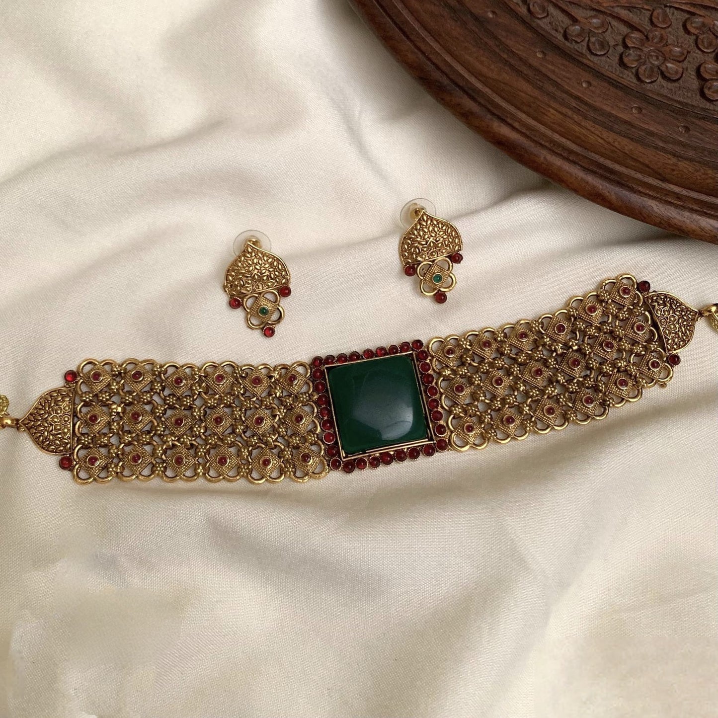 Floral Square Choker