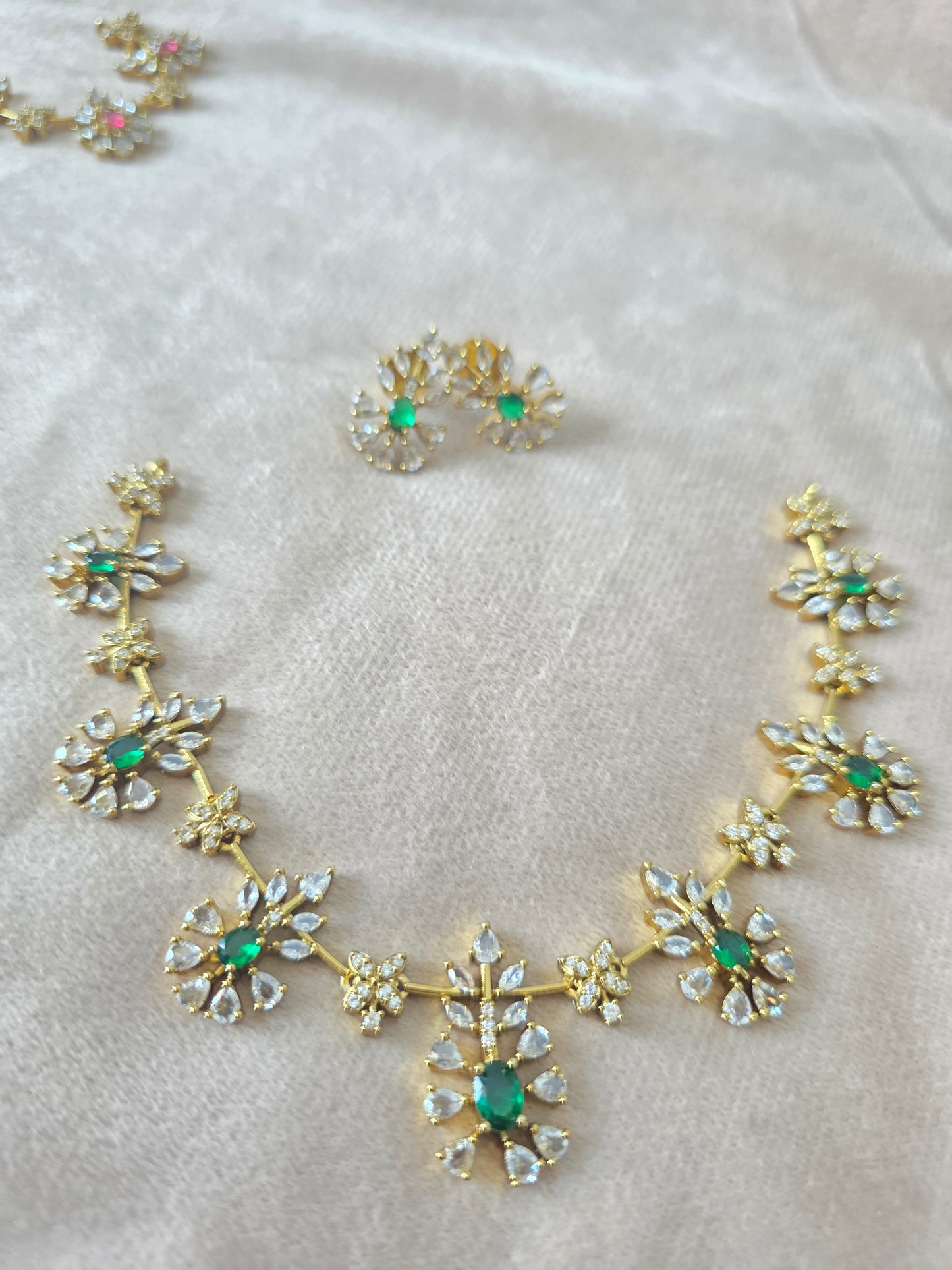 Diamond Look alike Necklace