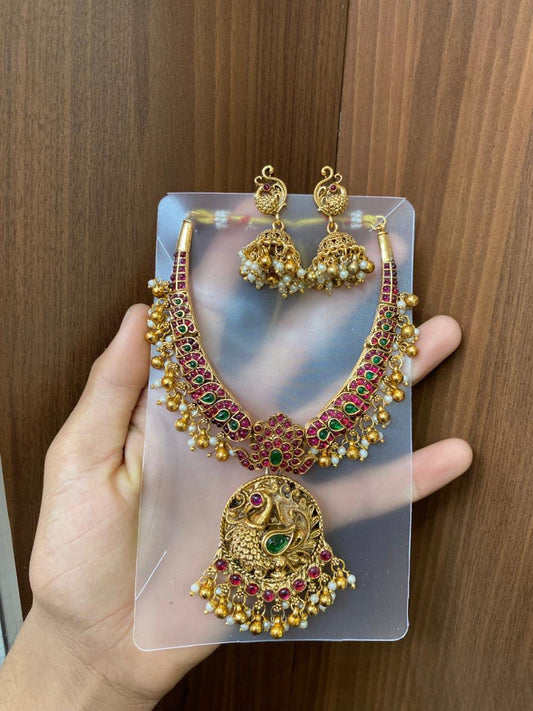 Kempstone Antique Necklace