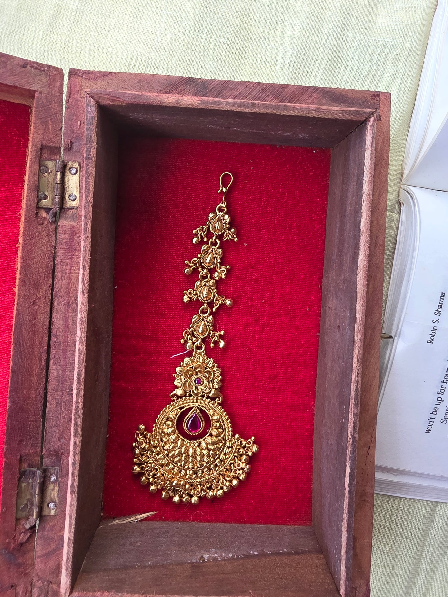 Red stone Nettichutti