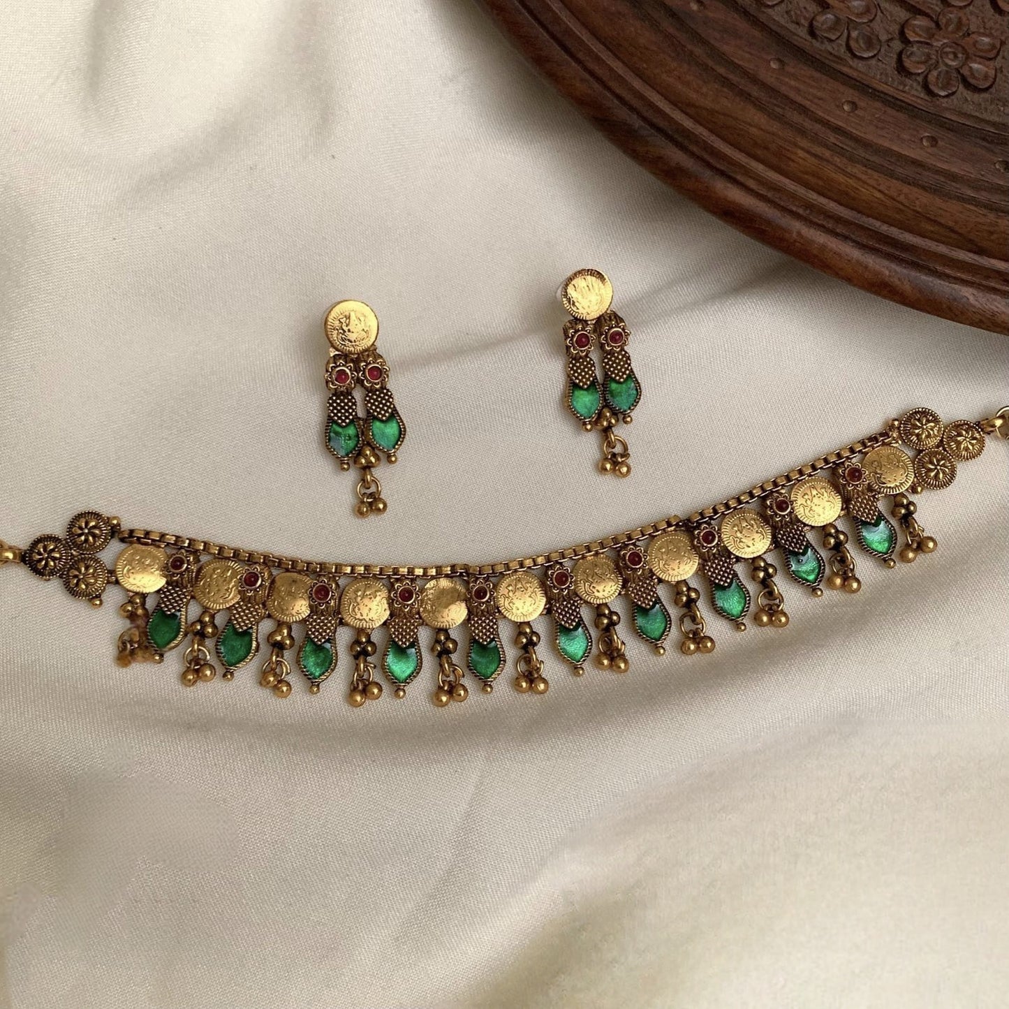 Palakka Coin Choker