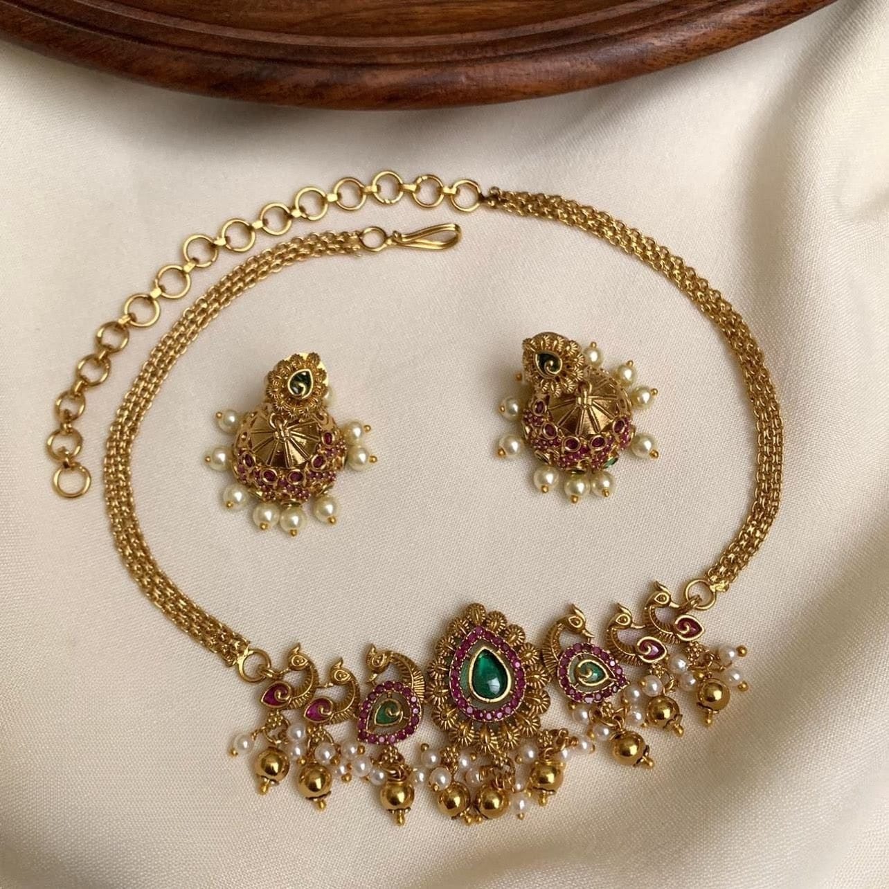 Peacock Choker