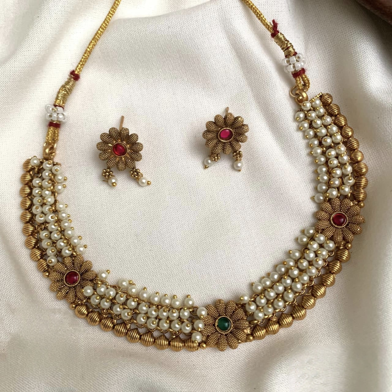 Floral Beaded Necklace