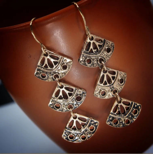 Antique Dangler