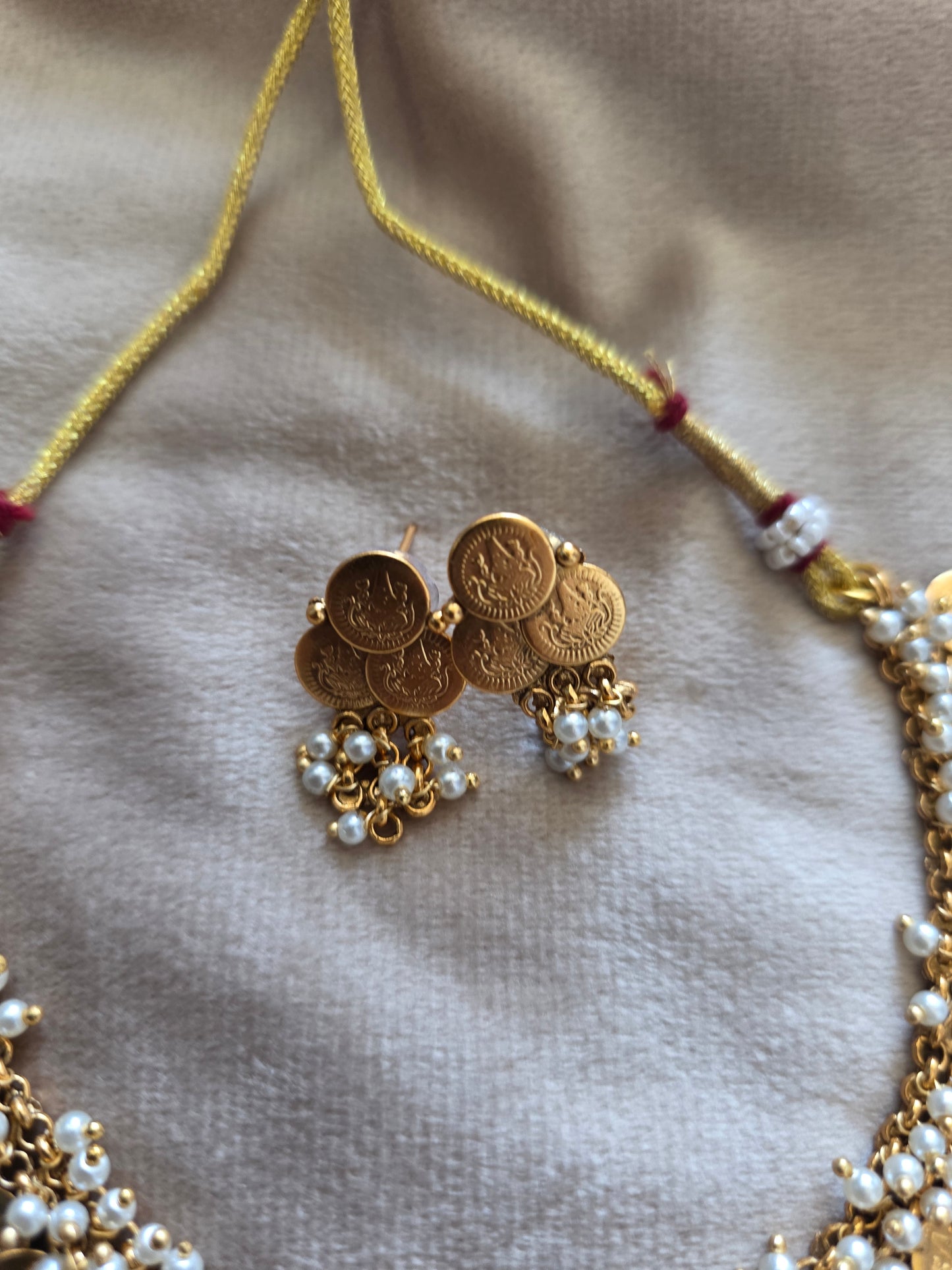 Kashi Pearl Necklace
