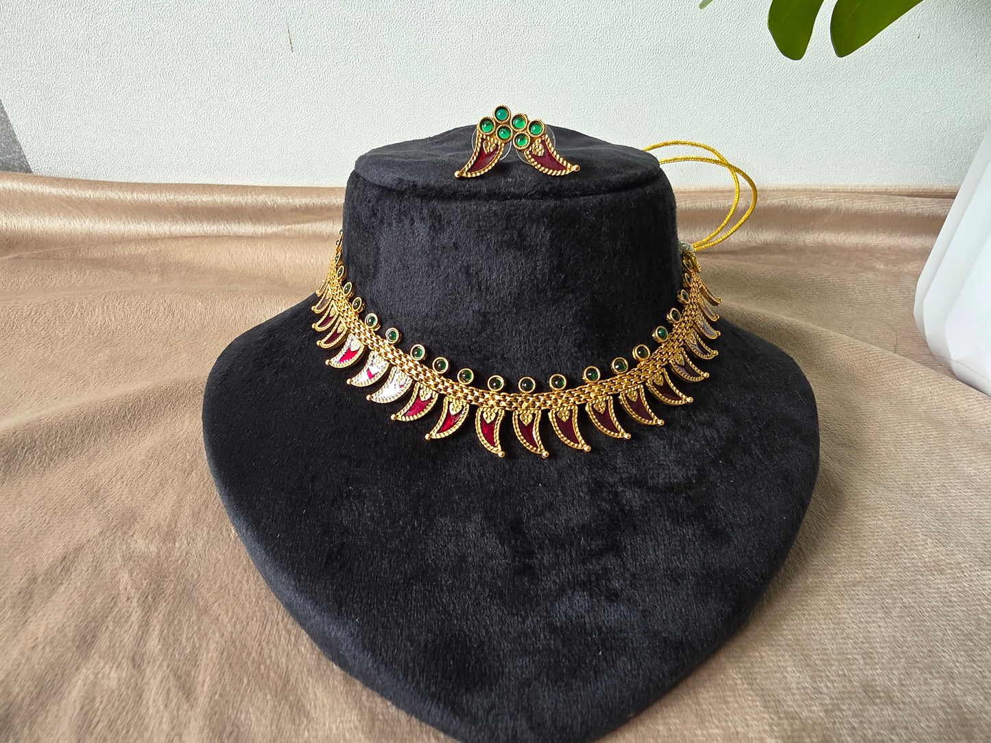 Nagapadam Nacklace