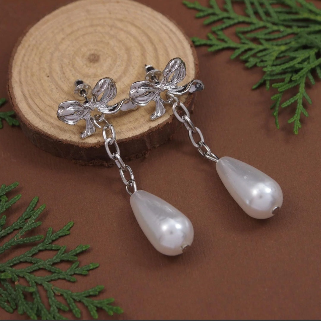 Silver Plated Pearl Drop Earring