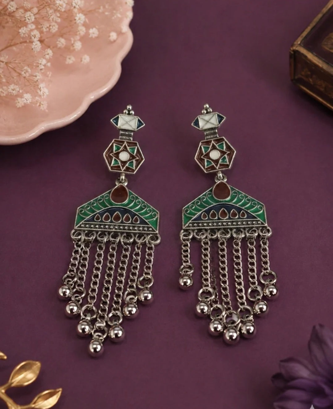 The Geometric Chandelier Cascades An Antique Gold/Silver Plated Dual Coloured Enamel Dangler | AD6818