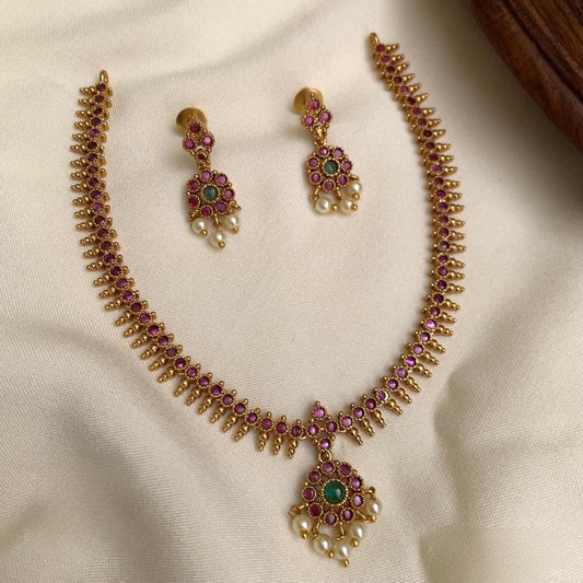 Kemp Stone Attigai Necklace