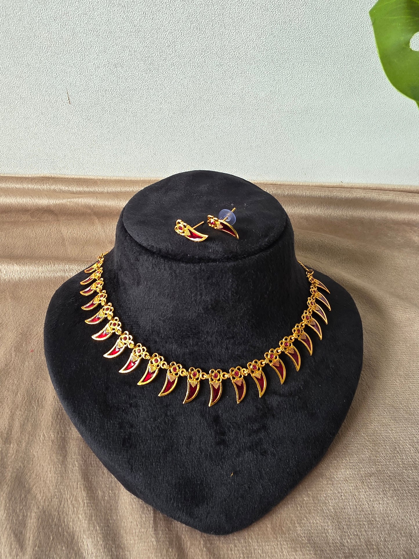 Nagapadam Nacklace