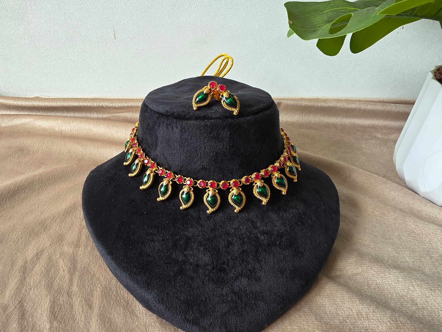 Mango Necklace