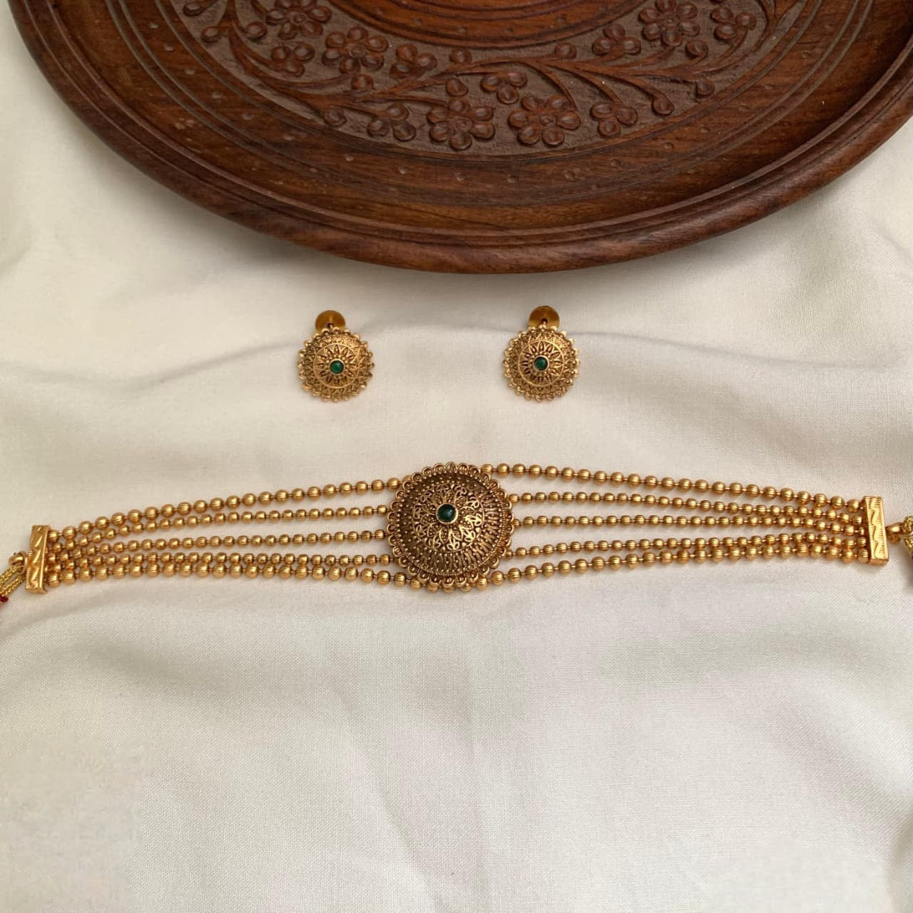 Rashmika Mandanna Choker