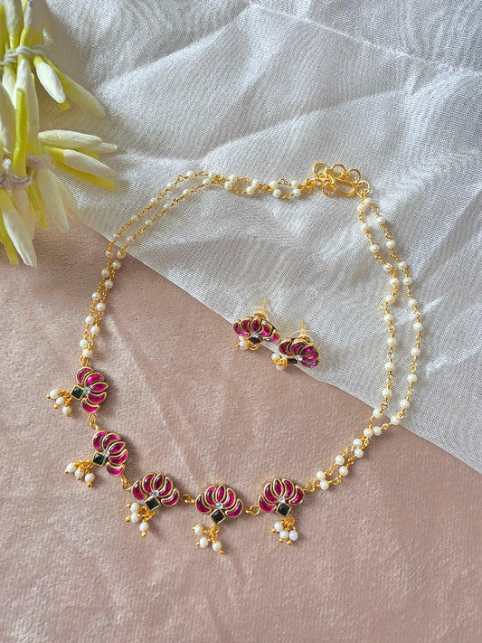 Lotus Necklace choker