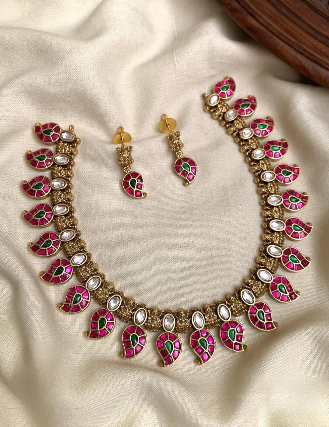 Jadau Kundan Mango Necklace