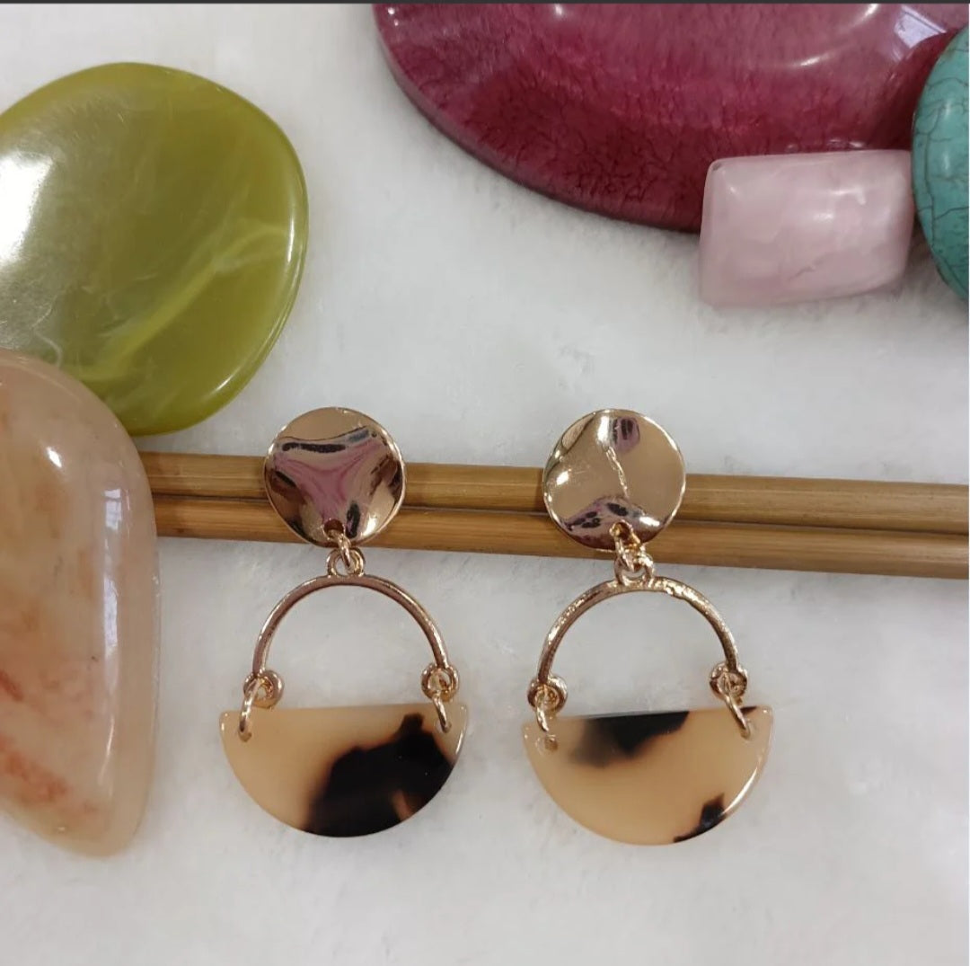 Gold Plated Geometric Shaped Acrylic Indo Western Earring